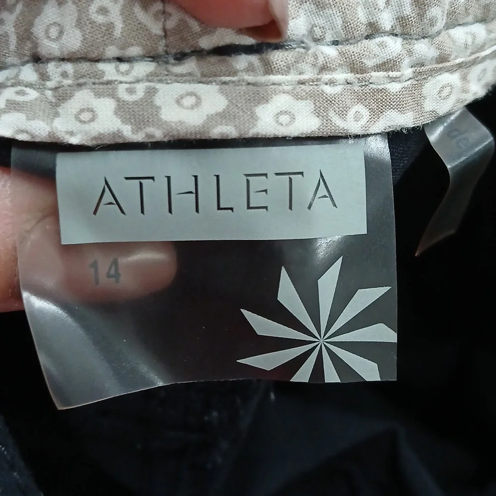 ATHLETA Dipper Hiking Bermuda Shorts Size 14 - Picture 6 of 6